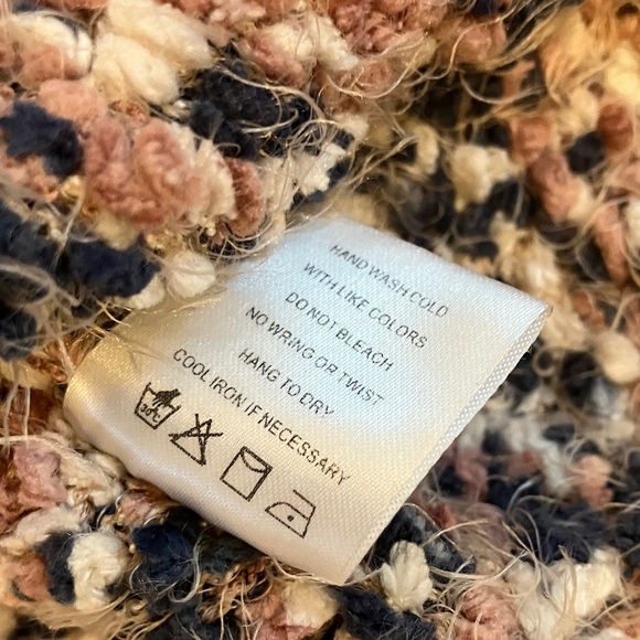 Lost + Wander fuzzy Speckled Turtleneck oversized Sweater - Picture 10 of 14